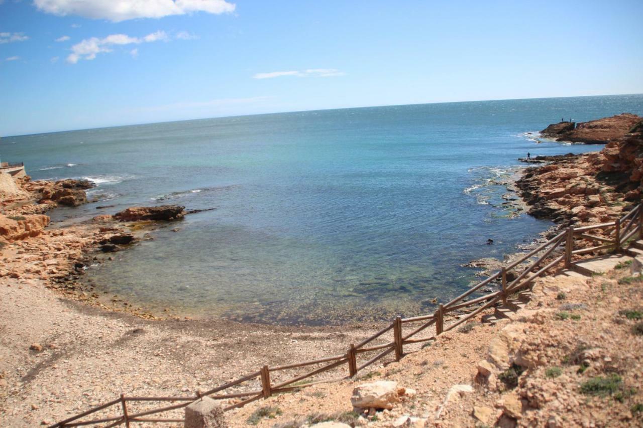 Bungalow Frente Al Mar Торевьиа Экстерьер фото